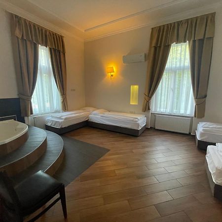 Jokai Villa Сиофок Екстериор снимка