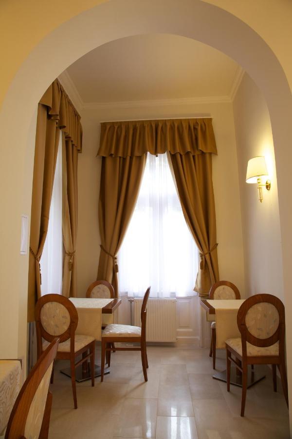 Jokai Villa Сиофок Екстериор снимка