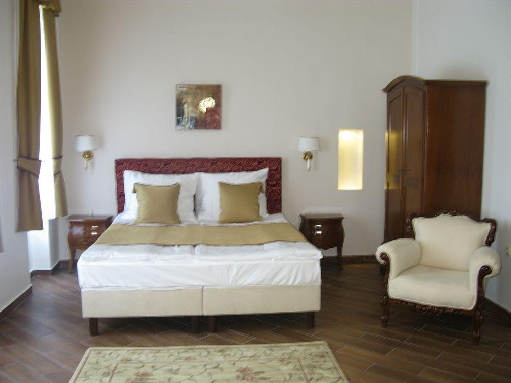 Jokai Villa Сиофок Екстериор снимка