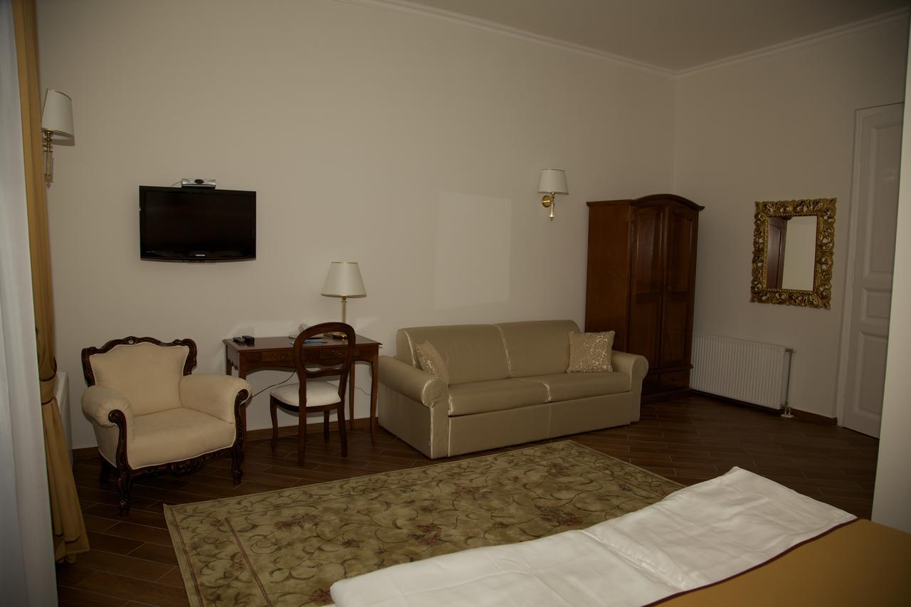 Jokai Villa Сиофок Екстериор снимка